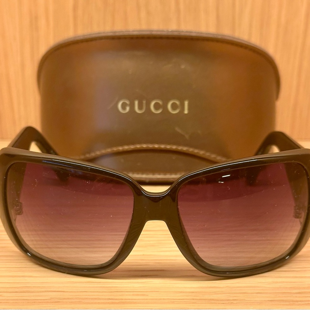 Vintage Gucci Women's Black Sunglasses with Gold Hearts. No scratches.